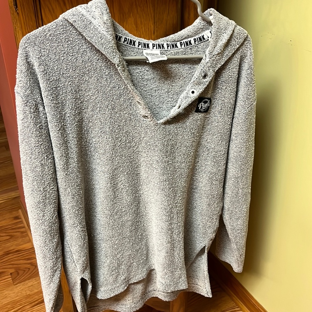 Pink hoodie missing lace in neck